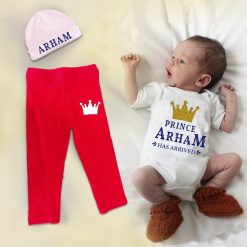 New-Born-Baby-Gift-Set-With-Beanie-Content